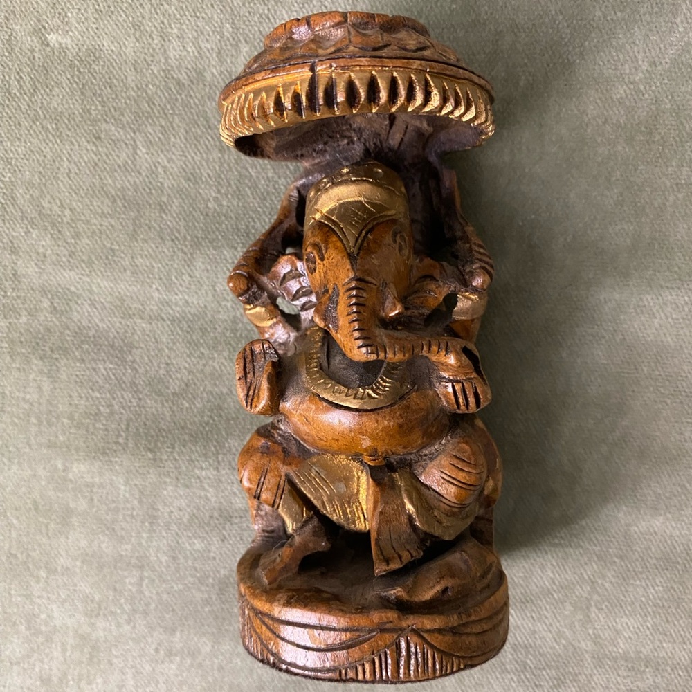 Vintage Handcrafted Wooden Elephant Hindu Ganesha Statue. #09